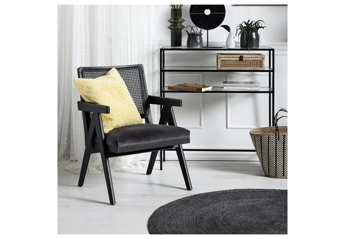 CHAISE WICKERWORK