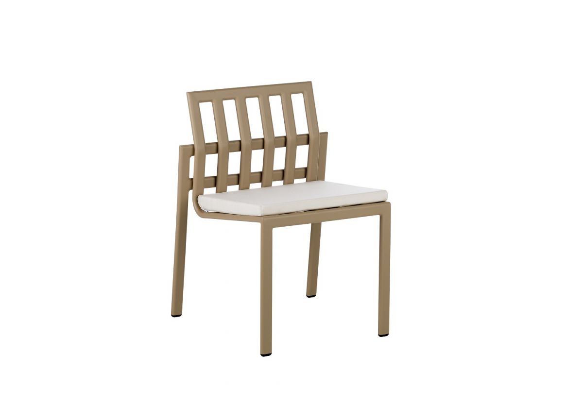 CHAISE TUB